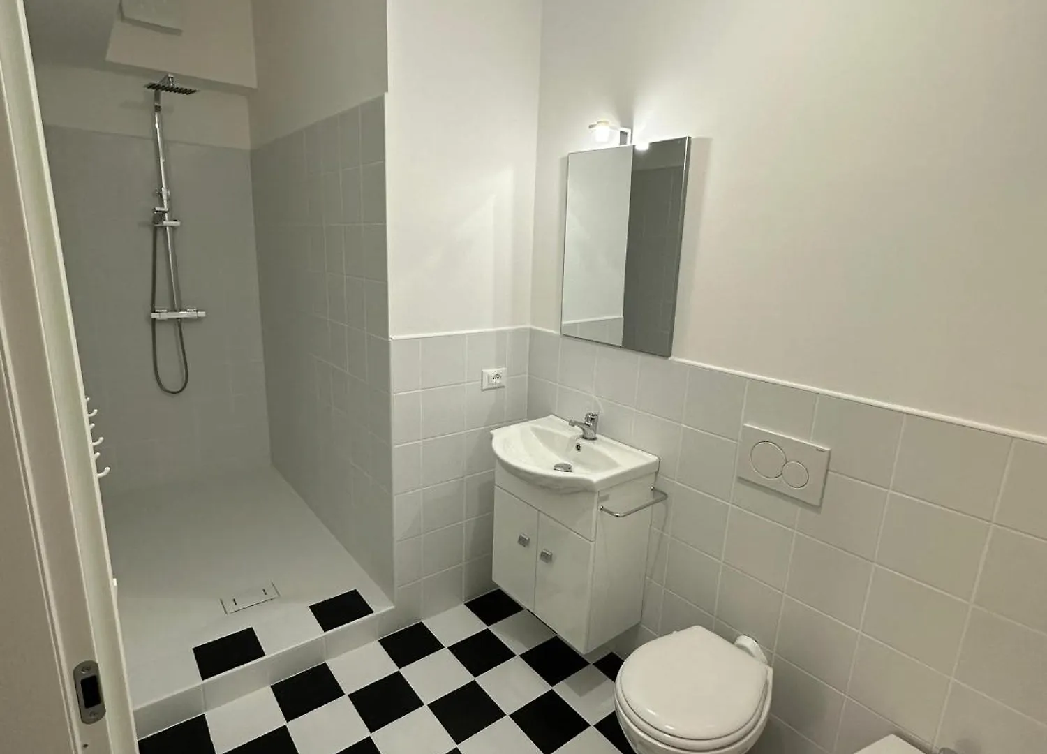 Rome Private Rooms Davinz Guest house