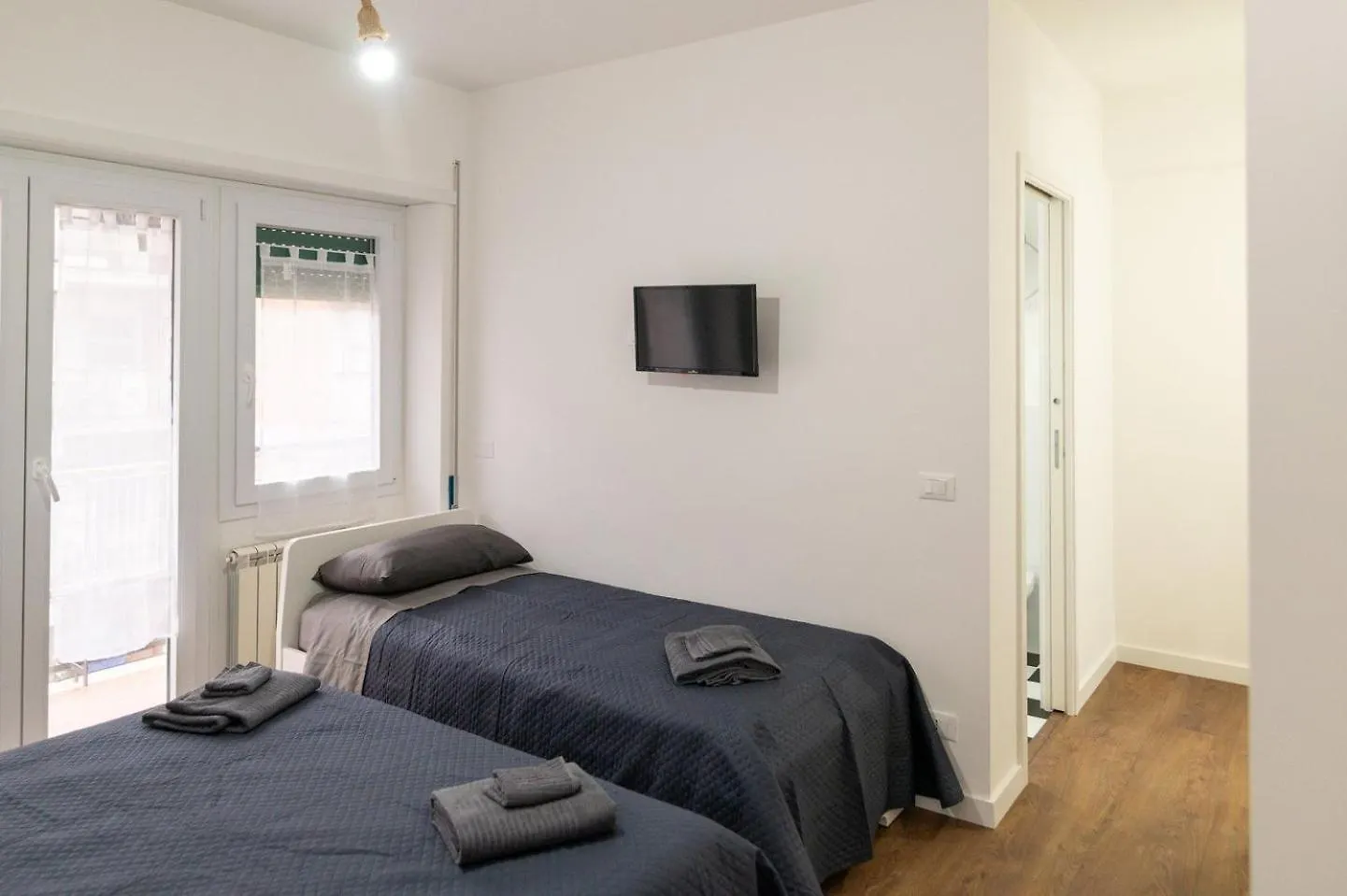 Rome Private Rooms Davinz 0*,  Italy